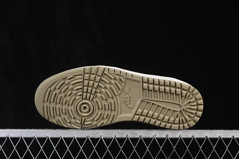 All categories Air Jordan Jordan series basketball shoes Air Jordan 1 Low ZG version Travis Scott x Air Jordan 1 Low OG AJ1 Joe 1 undercut low top full head layer FZ3124-200